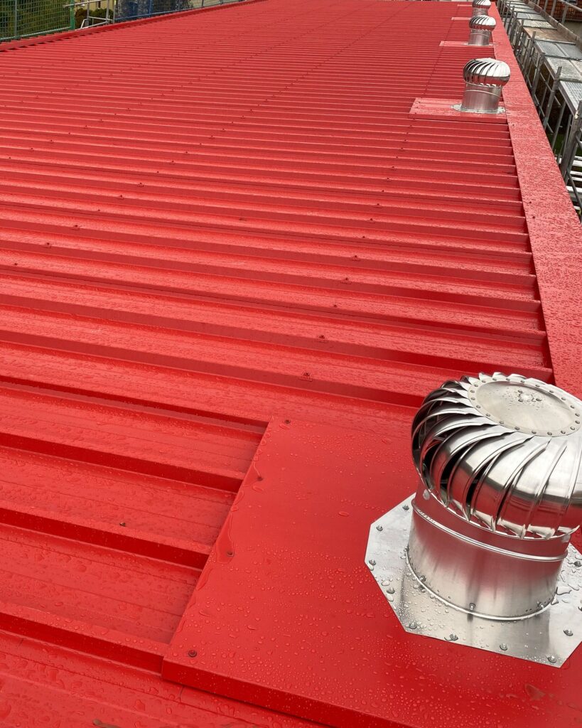 Fertigstellung einer 2-geschossigen Schule in Modulbauweise in Helmstedt 2 containerschule helmstedt2