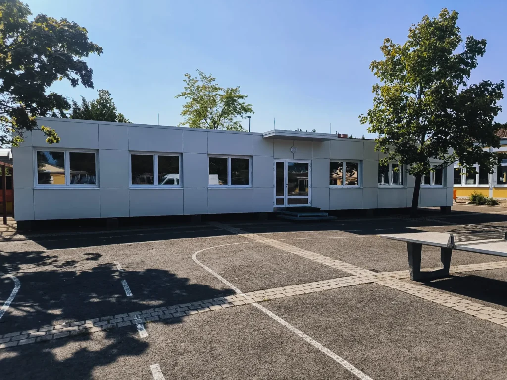 Neubau einer Containerschulanlage für die Verbandsgemeinde Alzey-Land 2 referenz flomborn 7