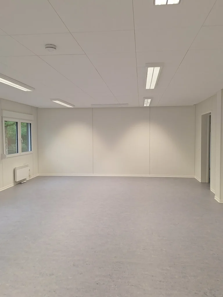 Neubau von mobilen Unterrichtsräumen für die Stadt Peine 8 referenz peine 7 scaled 1