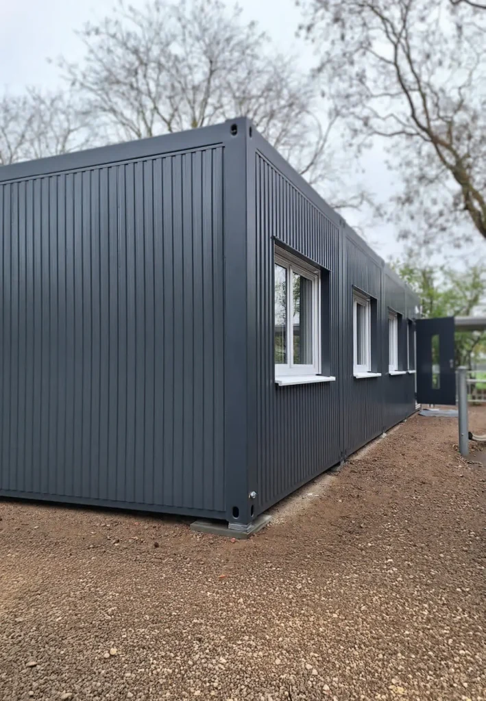 Neubau von mobilen Unterrichtsräumen für die Stadt Peine 4 referenz peine 9