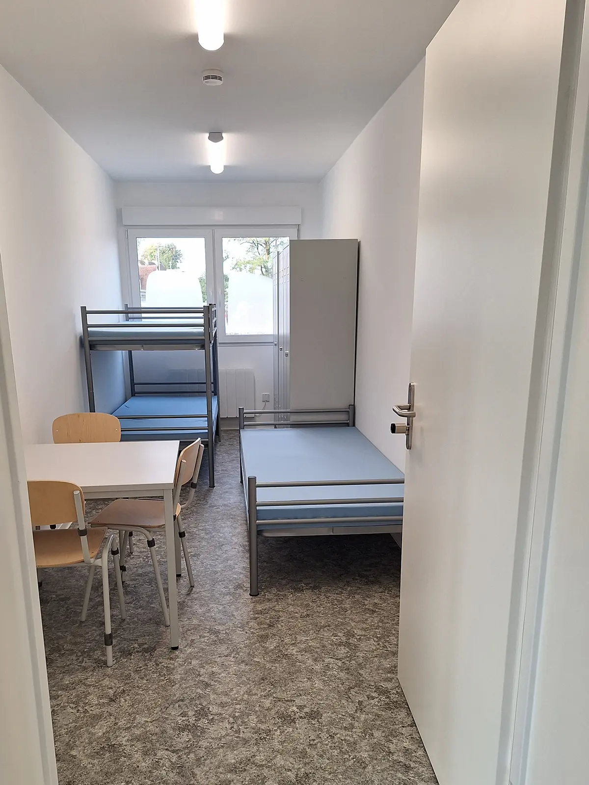 Flüchtlingsunterbringung • Kreisstadt Backnang 6 Innenaufnahme der Flüchtlingsunterbringung in Backnang