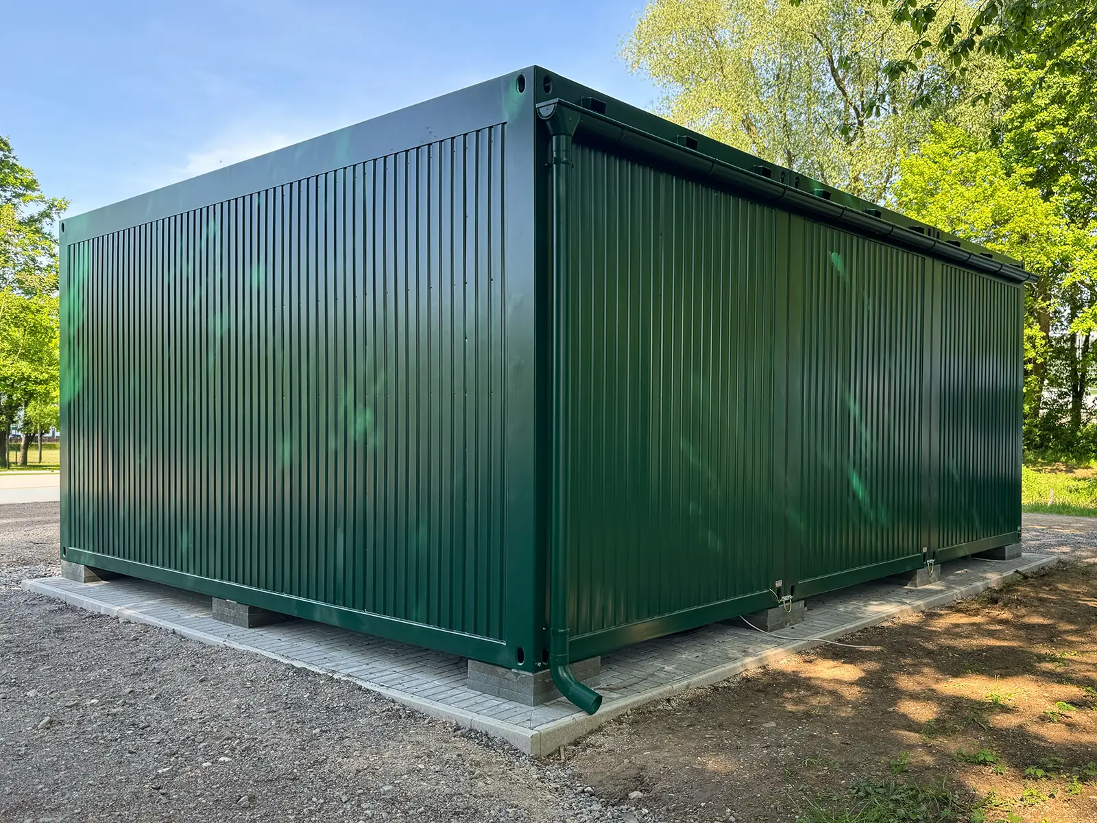 Aufenthalts- & Materialcontainer • Niersverband Viersen 5 Außenansicht eines Materialcontainers für den Niersverband Viersen