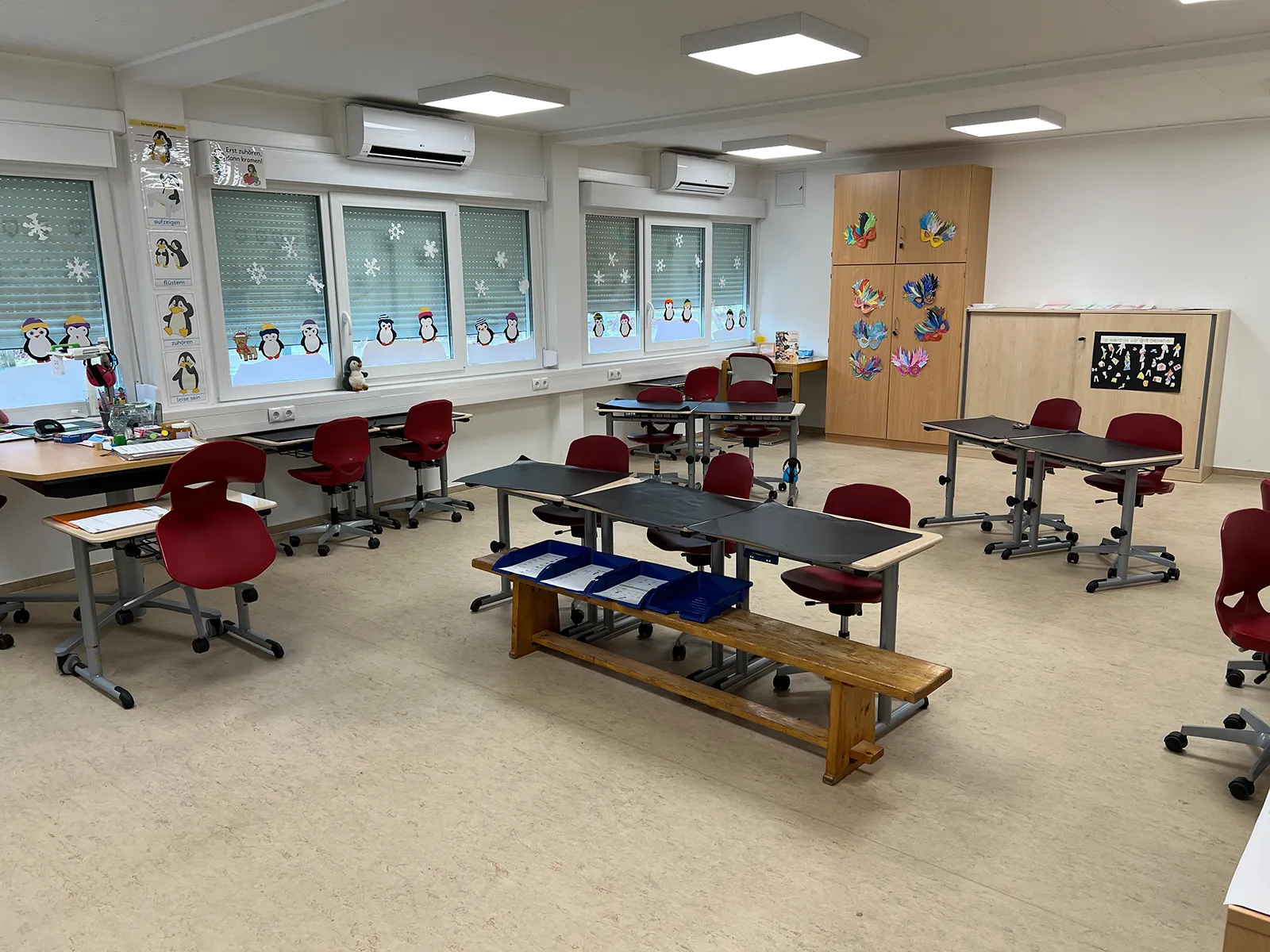 Temporäre Grundschule • Gemeinde Holdorf 6 Innenansicht eines Klassenraums der temporären Grundschule in Holdorf