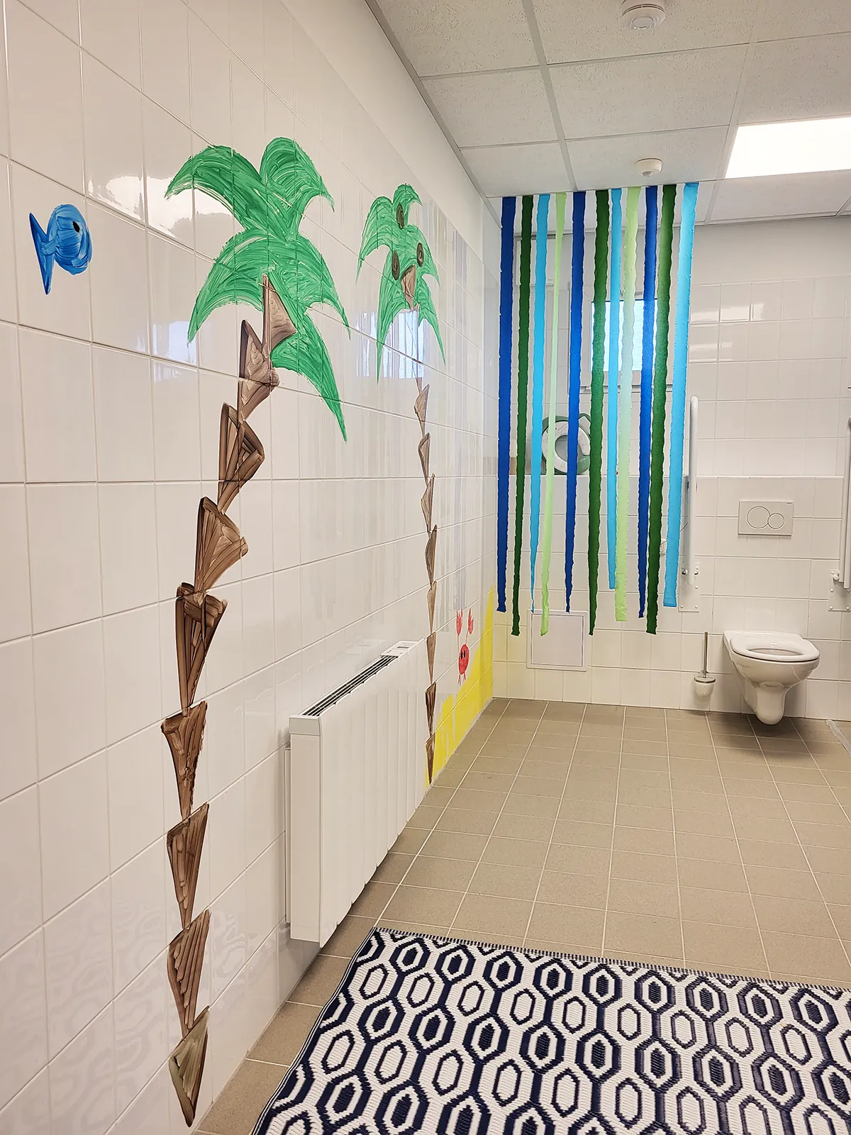 3x Kita in Modulbauweise • Kreis Warendorf 4 Aufnahme eines Sanitärraums in den Kitas Warendorf