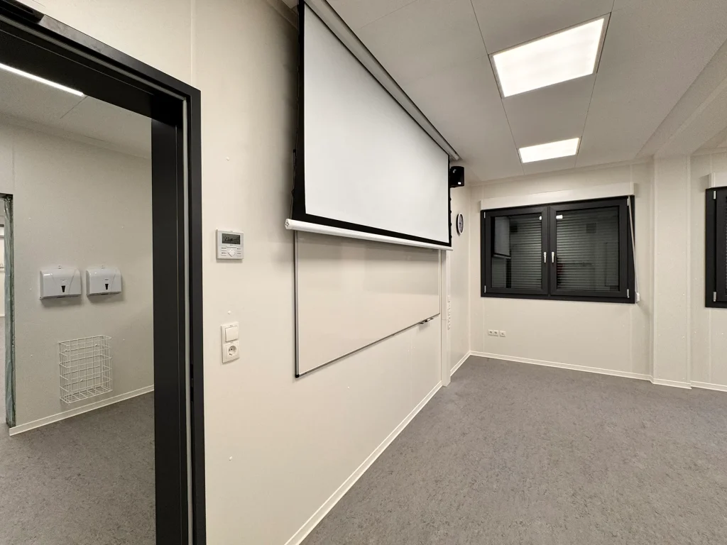 Modulbau am Vestischen Gymnasium erfolgreich fertiggestellt 8 Detailaufnahme des Modulgebäudes am Vestischen Gymnasium Bottrop