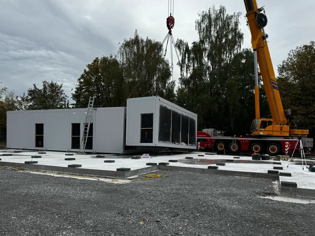 Neues Schülerhaus in Modulbauweise entsteht in Neuenstein 2 Ansicht der Baustelle in Neuenstein, es entsteht ein Schülerhaus in Modulbauweise